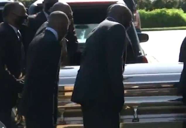 Imagem da noticia George Floyd será enterrado nesta terça-feira em Houston, nos EUA