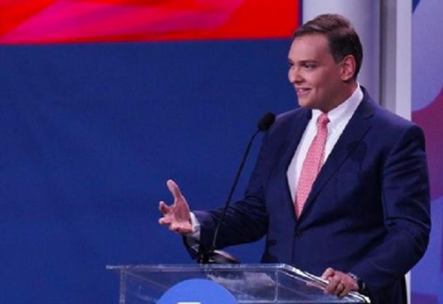 Imagem da noticia EUA: juíza determina que George Santos revele quem pagou sua fiança