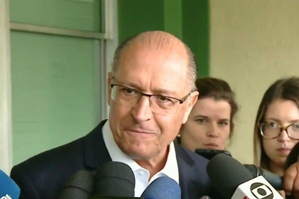 Imagem da noticia Geraldo Alckmin diz que é contra reajuste diário no preço dos combustíveis