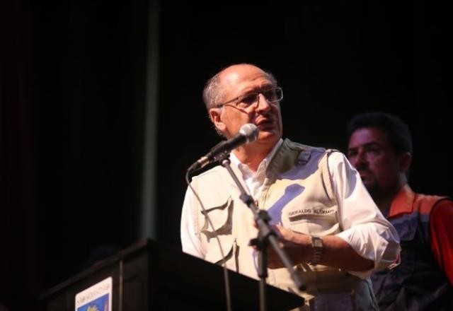 Imagem da noticia Governo avalia usar moradias de Bertioga para desabrigados das chuvas em SP