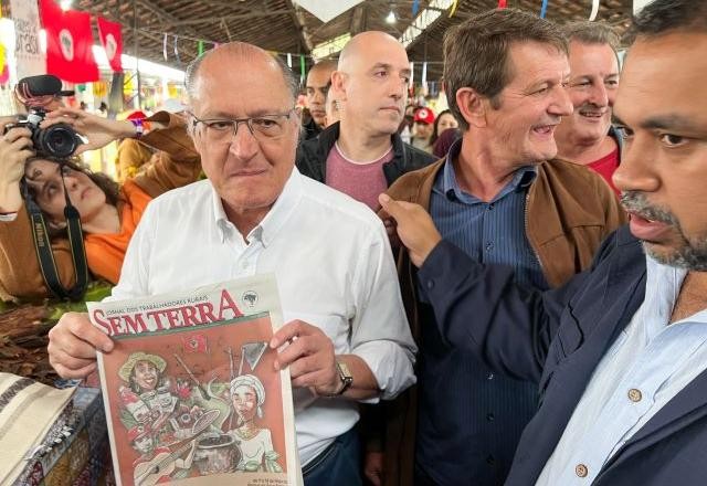 Imagem da noticia Alckmin fala sobre CPI e defende MST: "Trabalho sério que pouca gente conhece"