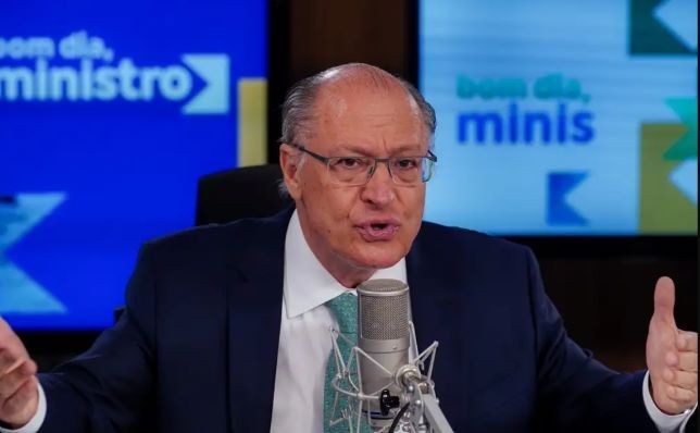 Alckmin pede para Congresso retirar taxação de importados de projeto do Mover