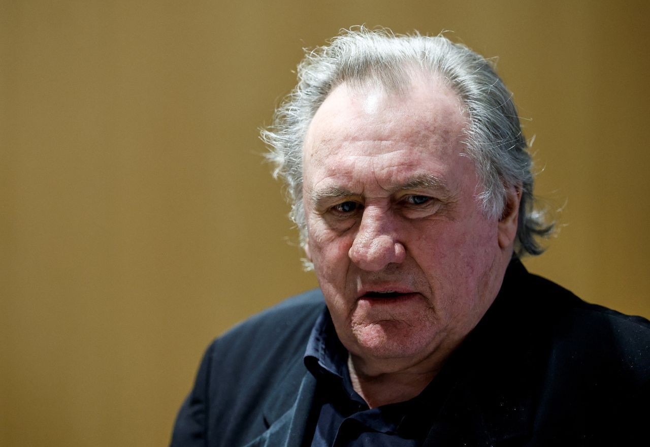 Imagem da noticia Ator Gérard Depardieu será julgado por estupro e agressão sexual na França