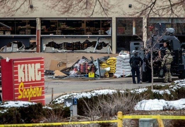 Imagem da noticia Ataque a tiros deixa ao menos 10 mortos em supermercado no Colorado