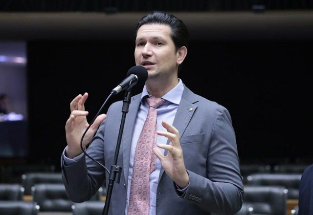 Imagem da noticia Na contramão do Ministério Público, relator defende PEC que permite trabalhar a partir dos 14 anos