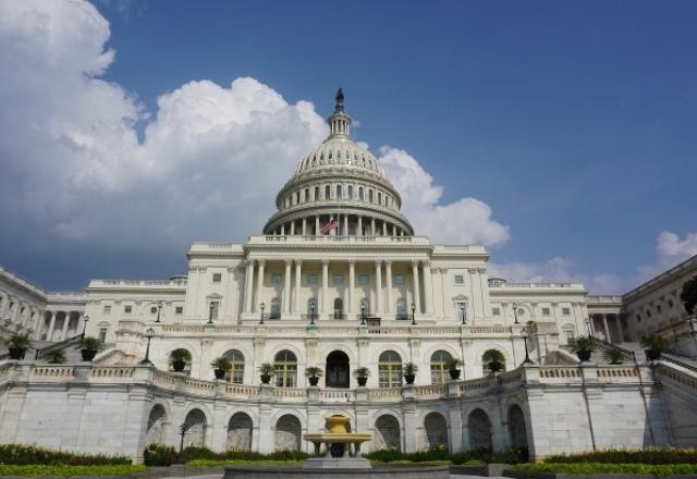 Imagem da noticia Deputados americanos aprovam incentivos contra mudanças climáticas