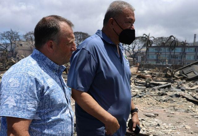 Imagem da noticia Equipes devem encontrar de 10 a 20 mortos por dia, diz governador do Havaí