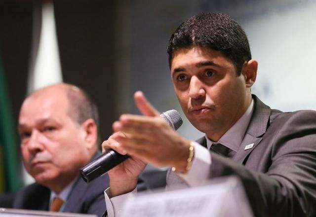 Imagem da noticia Wagner Rosário, ministro da CGU, concede entrevista ao SBT News; assista