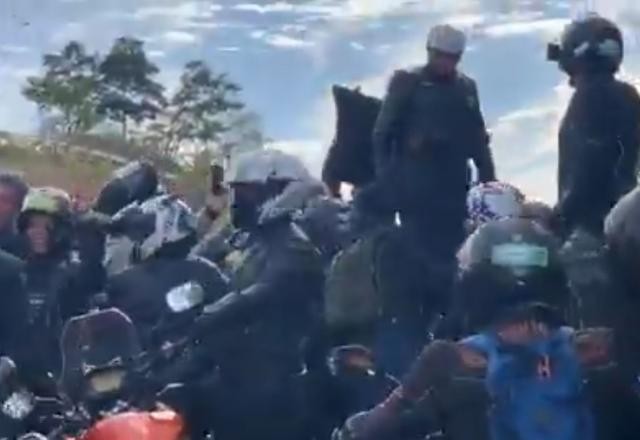 Imagem da noticia Bolsonaro e ministros participam de motociata em São Paulo
