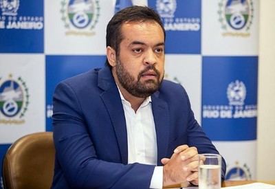 Castro confirma renúncia ao governo do Rio horas antes de julgamento no TSE