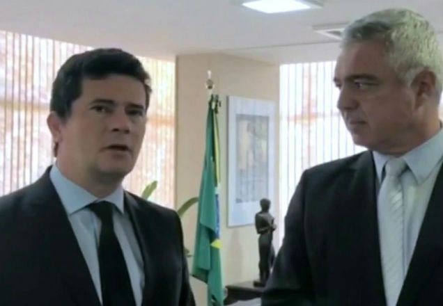 Imagem da noticia Governo aceita recriar ministérios em troca de permanência do Coaf