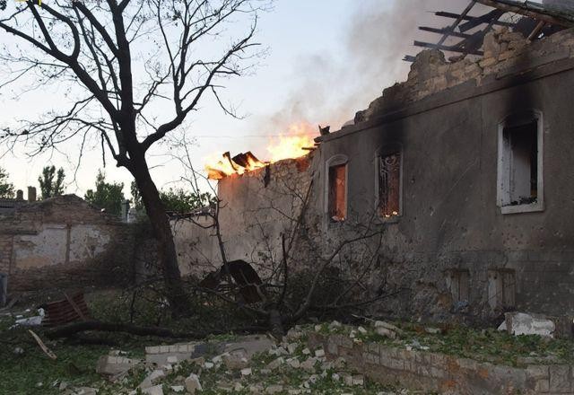 Cruz Vermelha condena ataques na Ucrânia e cobra resgate de vítimas