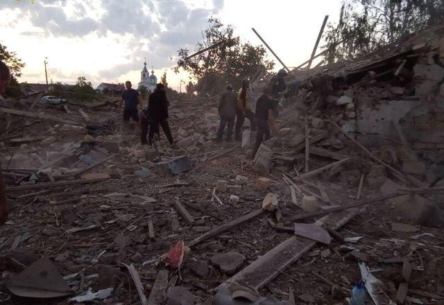 Imagem da noticia Autoridades ucranianas pedem que civis abandonem região de Donbass