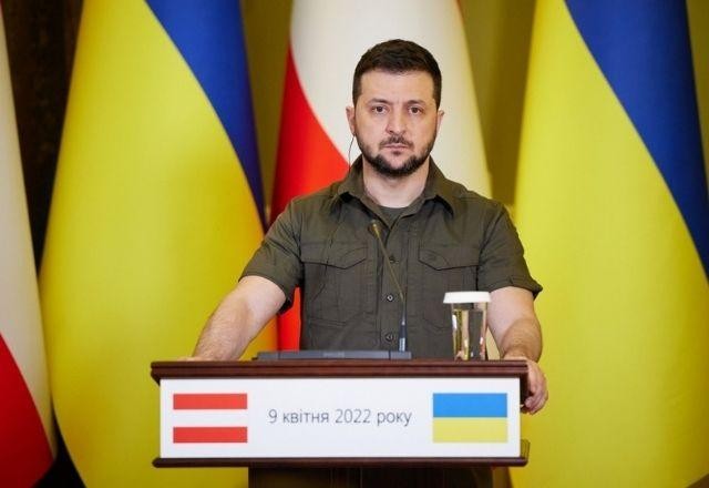 Imagem da noticia Zelensky expressa preocupação com possível ataque de armas químicas