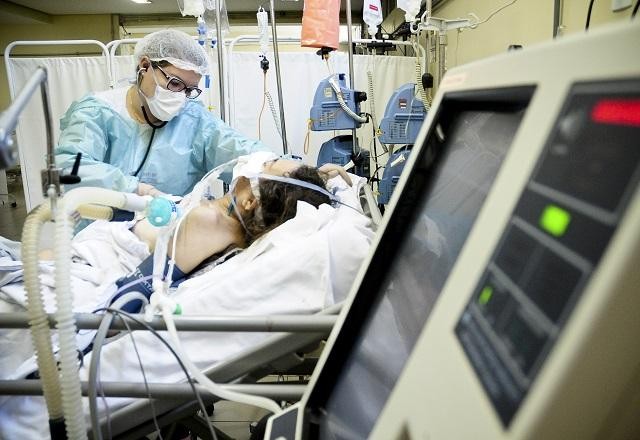Imagem da noticia País registra mais 98 mortes e 3.843 casos de covid-19 em 24 horas