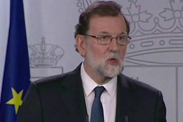 Governo espanhol destitui presidente da Catalunha