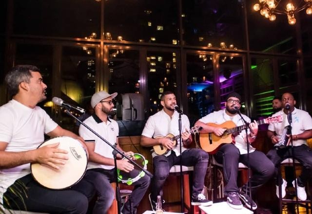 Imagem da noticia Brasileiros levam samba e bossa nova para os Emirados Árabes