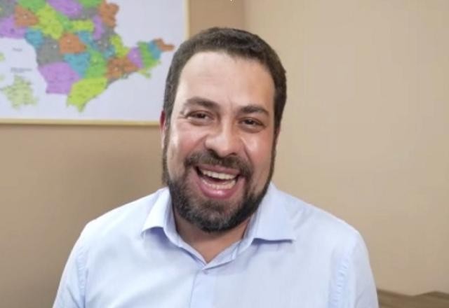 Imagem da noticia "A vida não é só como se deseja", diz Boulos ao desistir do governo de SP
