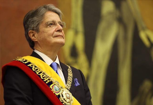 Imagem da noticia Presidente do Equador dissolve parlamento para evitar impeachment