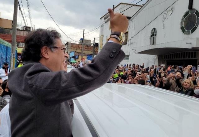 Imagem da noticia Gustavo Petro celebra vitória na Colômbia: "Dia de festa para o povo"