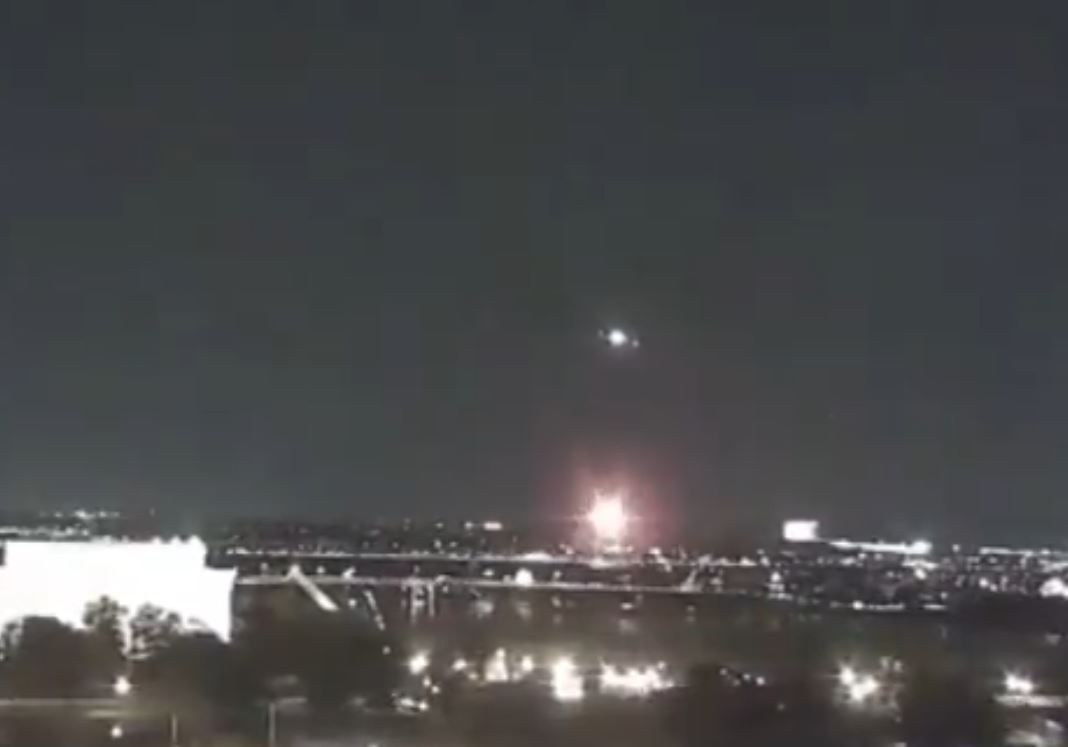 Imagem da noticia Torre de controle questionou se helicóptero estava vendo avião antes de colisão; ouça áudio