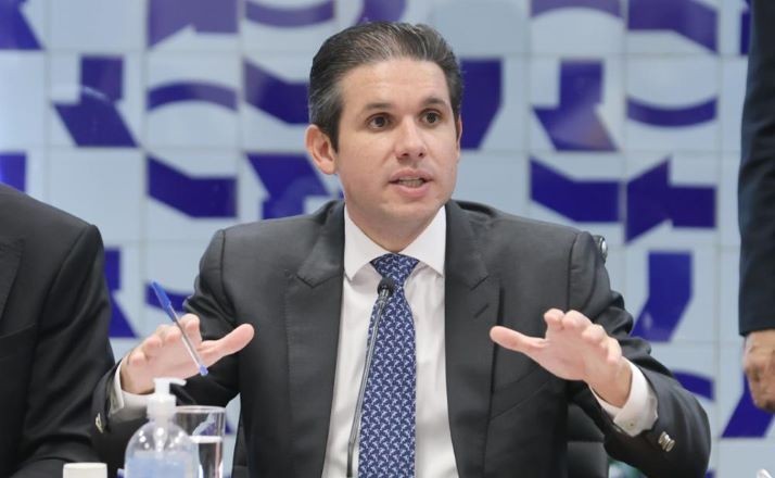 Imagem da noticia Hugo Motta garante a líderes que vai pautar urgência da proposta de anistia