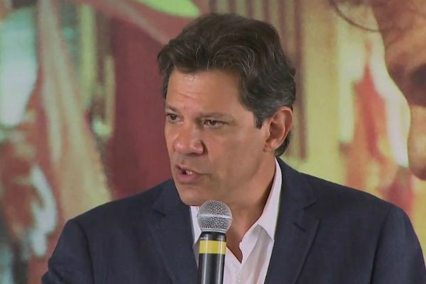 Haddad defende liberdade religiosa em encontro com líderes de igrejas