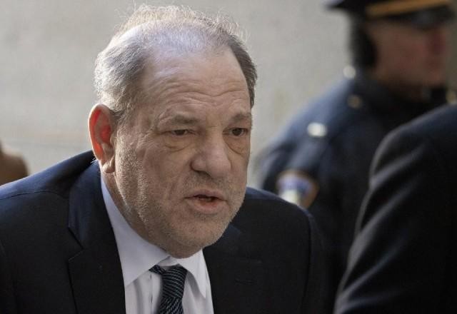 Harvey Weinstein é liberado da prisão para passar por uma cirurgia de emergência após dores no peito