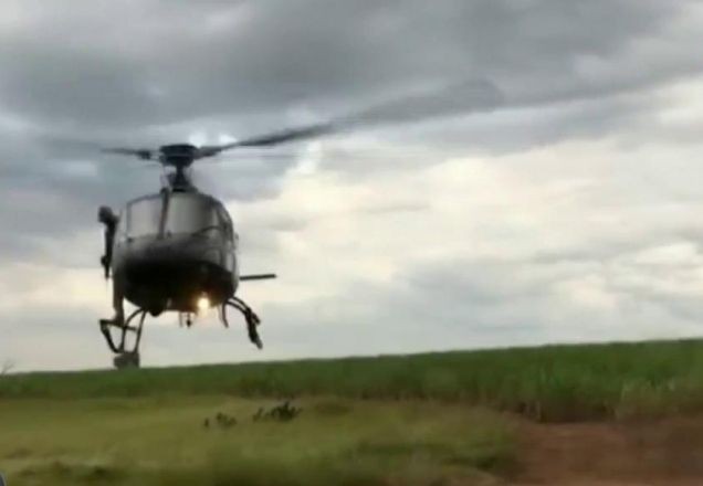  Helicóptero é apreendido com meia tonelada de cocaína no interior de SP