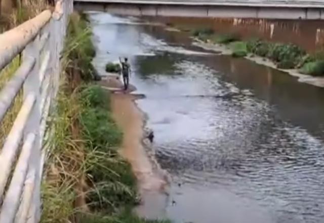 Imagem da noticia Idoso é encontrado morto e com sinais de tortura dentro de casa