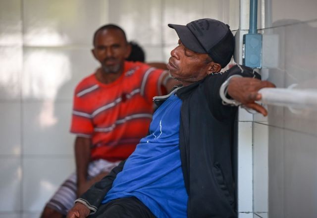 Imagem da noticia Vigilante condenado por tentar matar a mulher com estilete dorme ao ser preso