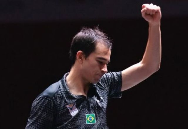Imagem da noticia Hugo Calderano vence chinês e vai disputar final histórica no mundial de tênis de mesa