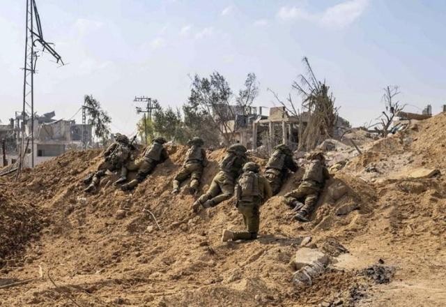 Imagem da noticia Israel diz ter assumido controle de base do Hamas no norte de Gaza