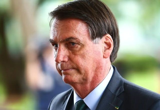 Imagem da noticia SBT News na TV: Operação mira Bolsonaro e aliados; PF investiga tentativa de golpe de Estado