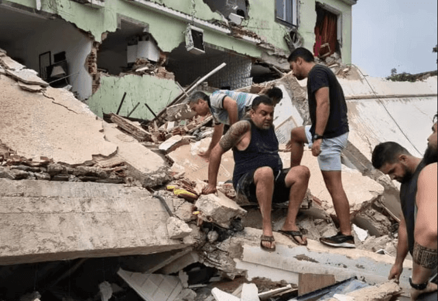 Imagem da noticia Desabamento de cinco casas deixa feridos na zona norte do Rio