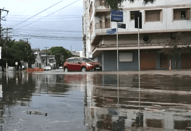 Imagem da noticia Chuvas e ventos fortes voltam a provocar estragos em Porto Alegre