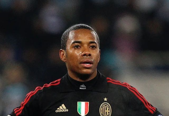 Imagem da noticia SBT News na TV: STJ decide que Robinho deve cumprir pena de 9 anos por estupro em prisão no Brasil