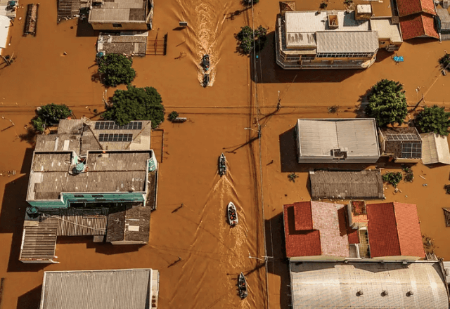 Imagem da noticia SBT News na TV: Chuva volta a provocar enchentes no RS; Lula diz que deve vetar taxação de importados