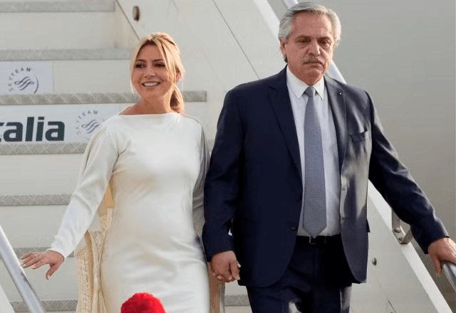Imagem da noticia Justiça argentina realiza busca e apreensão contra ex-presidente Alberto Fernández