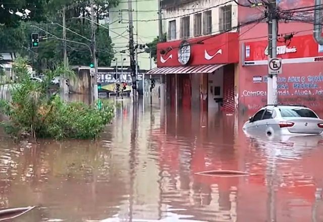 Imagem da noticia SBT News na TV: Chuva forte provoca estragos e deixa SP em alerta; previsão é de novos temporais
