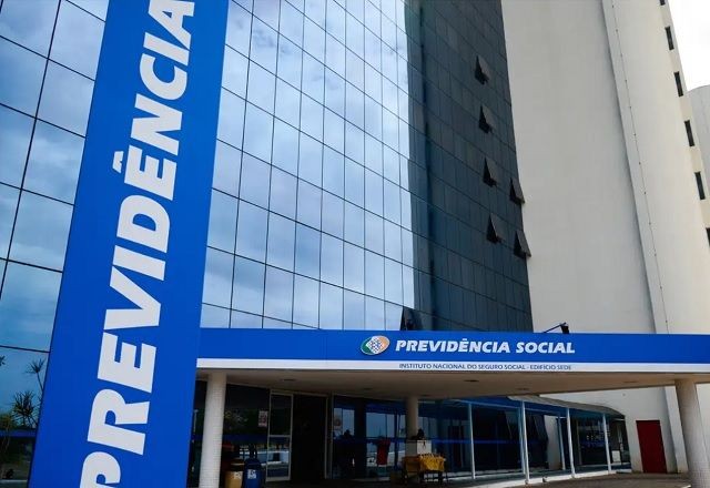Imagem da noticia INSS pagou mais de R$ 193 milhões em benefícios a pessoas mortas entre 2019 e 2023, aponta CGU