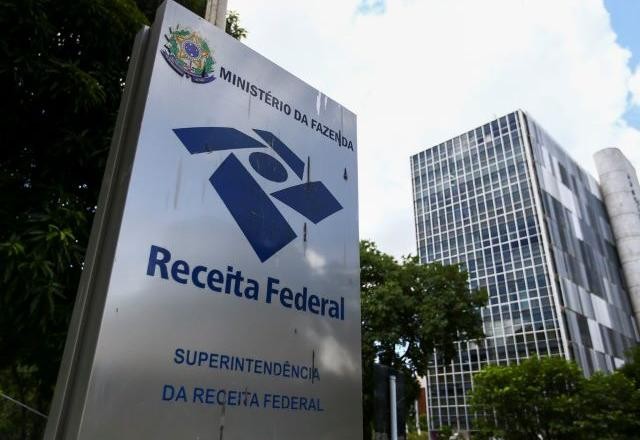 Imagem da noticia IRPF 2023: prazo para entrega de declarações começa em 15 de março