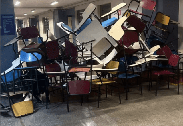 Imagem da noticia PUC-SP aceita demandas de alunos e ocupações estudantis terminam após oito dias 