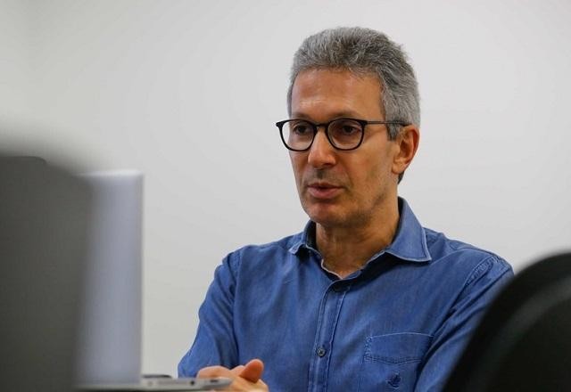 Imagem da noticia Governador de Minas defende reajuste de quase 300% no próprio salário