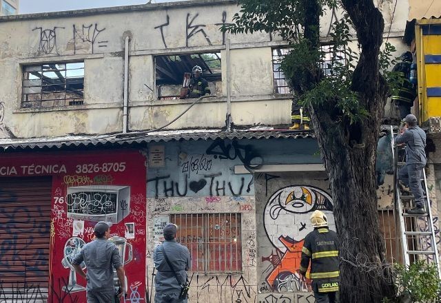 Imagem da noticia Incêndio atinge loja e fábrica de persianas no centro de São Paulo