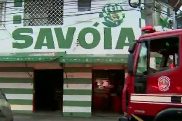 Incêndio destrói cozinha de restaurante na Pompeia