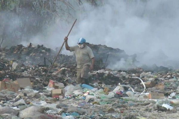 Incêndio em lixão no Pará deve durar mais uma semana