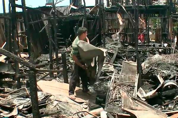 Incêndio mata menino de 2 anos e deixa 25 famílias sem moradia em Belém 
