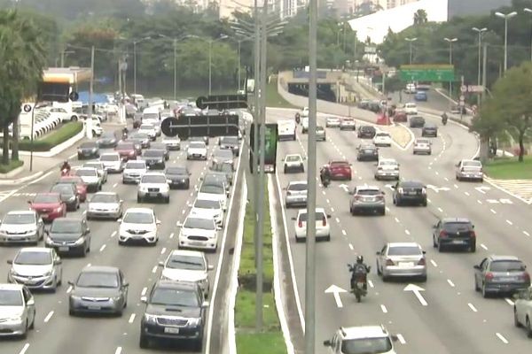 Imagem da noticia Infrações leves e médias podem ser trocadas por advertência, mas pouca gente sabe