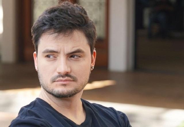 Imagem da noticia Felipe Neto e outros famosos se manifestam contra candidatura de Marinho